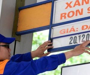 Gần một nửa lợi nhuận Petrolimex không đến từ xăng dầu