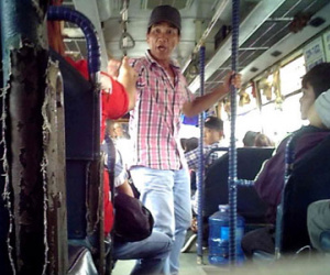 Giang hồ trên xe buýt: Nỗi khiếp đảm của hành khách