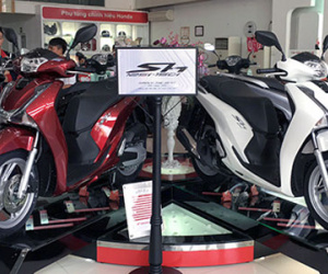 Honda SH 2017 chênh giá 12 triệu đồng
