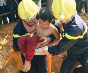 Nghẹt thở cứu cháu bé 7 tuổi rơi xuống hố móng cột điện ở Quảng Nam