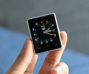 Smartphone nhỏ nhất thế giới xuất hiện ở Việt Nam