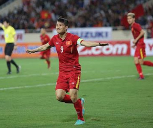 Tỏa sáng tại AFF Cup, Công Vinh có thể vượt qua… Neymar, Messi