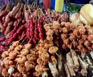 Ngày bán 1.000 xiên nướng, chị xe đẩy thu 150 triệu/tháng