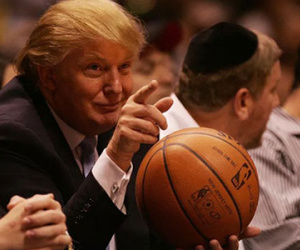 Các đội bóng NBA tẩy chay khách sạn của Donald Trump