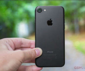 Doanh số iPhone 7 sắp lao dốc