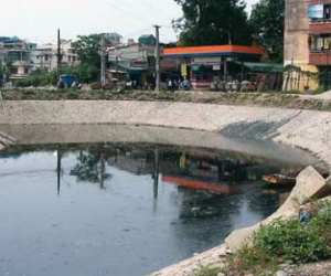 Hộ gia đình sắp phải nộp phí nước thải