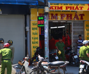 Người mang xăng đến tiệm vàng "xin" 200 triệu đồng nghi bị tâm thần