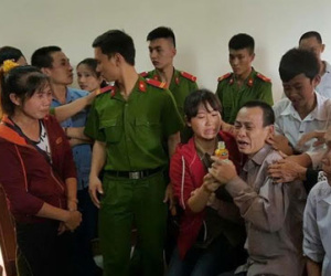 Vật vã kêu oan giữa công đường: Nhận tội thì cho về?