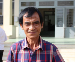 Ra tù một năm nhưng chưa được bồi thường, ông Huỳnh Văn Nén ra Hà Nội "cầu cứu"