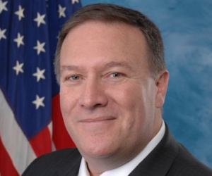 Trump bổ nhiệm nghị sĩ bang Kansas làm Giám đốc CIA