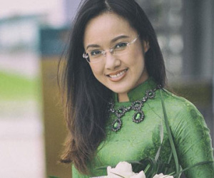 BTV Hoài Anh: “Điều tôi day dứt nhất là không gặp lại được thầy cô cũ”