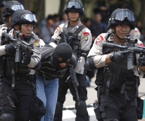 Indonesia bắt 5 nghi phạm khủng bố