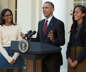 Tổng thống Obama tâm sự gì với 2 con gái khi Donald Trump thắng cử?