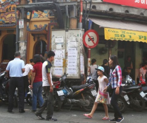 Dân Hà Nội sống chung với bốt điện "nguy hiểm chết người"