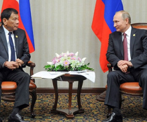 Gặp Putin, Duterte công kích phương Tây "đạo đức giả"