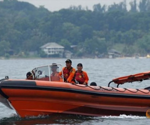 Tàu Indonesia va chạm tàu Việt Nam, 15 người mất tích