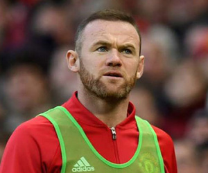 Jose Mourinho loại Rooney vì quá chậm