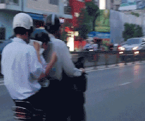 Clip: 23 giây trên đường khiến nhiều người phải giật mình