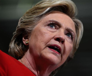 Ông Trump quyết định không truy tố bà Clinton