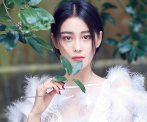 Trương Hinh Dư đi điều trị tâm lý sau bê bối đời tư