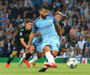 Monchengladbach - Man City: Giành vé đi tiếp
