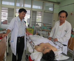 Nam thanh niên la hét không cho bác sĩ nối "của quý" đứt lìa