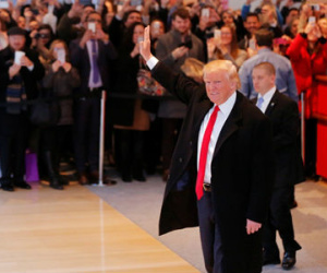 Nghệ thuật "chơi đùa" với truyền thông của Donald Trump