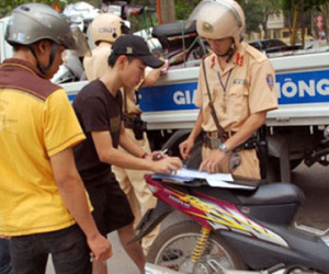 Ông Khuất Việt Hùng: Phạt xe thuê, mượn là hiểu sai