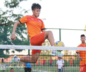 Tuyển Việt Nam đổi kế hoạch, về TP HCM chờ đá bán kết AFF Cup