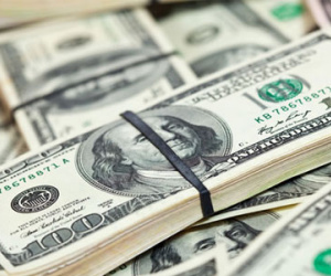Giá USD thị trường tự do vẫn tăng