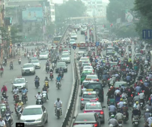 Hà Nội phân làn, cấm taxi để gia cố cầu vượt