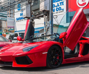 Cặp đôi Aventador độc nhất Việt Nam so kè tốc độ
