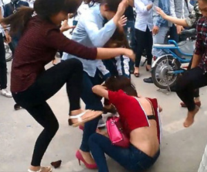Những kỹ năng thoát khỏi đòn hội đồng