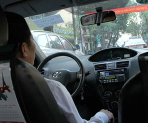 Anh taxi tuyệt nhất quả đất: Tại sao lại phải cáu với vợ khi vợ gọi điện hỏi han và chờ cơm?