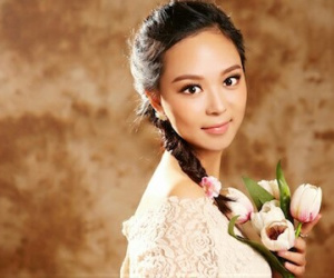 Bị "cắm sừng", MC nổi tiếng Trung Quốc tự tử ngay trước hôn lễ