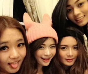 Con gái lớn bị bỏ rơi của Lý Liên Kiệt sống phóng túng ở Mỹ