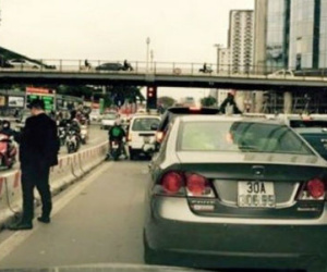 "Tè bậy" ngoài đường có thể bị phạt tới 3 triệu đồng
