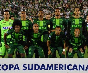 Chuyện cổ tích về đội bóng Brazil vừa gặp tai nạn máy bay rơi