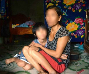 Xác minh thông tin bé gái bị bịt miệng, trói tay khi ở nhà một mình