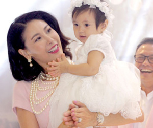 Những sao Việt âm thầm sang Mỹ sinh con