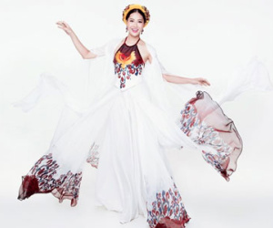 Trang phục truyền thống của Diệu Ngọc tại Miss World
