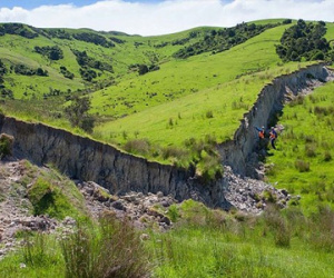 “Vạn lý trường thành” trồi lên sau động đất New Zealand