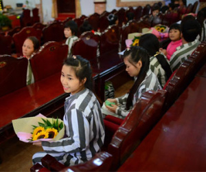 Phạm nhân rạng rỡ ngày ra tù