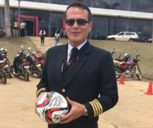 Phi công máy bay rơi ở Colombia từng mất bố vì tai nạn hàng không