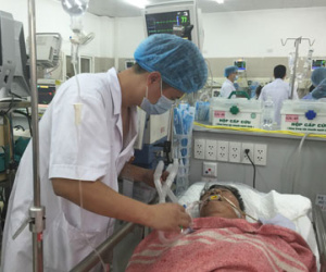 Bác sĩ lý giải vì sao số ca đau đầu, đột quỵ tăng mạnh