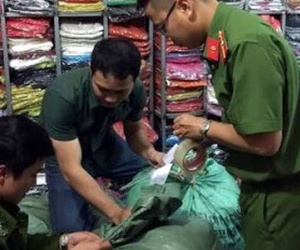 Hàng nghìn áo len Trung Quốc đội lốt len Đà Lạt
