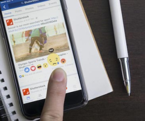 Cách kích hoạt bàn phím emoji ẩn cực chất của iPhone