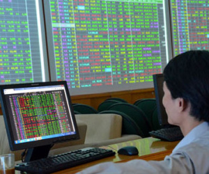 Cổ phiếu "ông trùm" ngành bia tăng nóng ngày đầu lên sàn