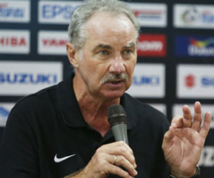 Riedl tuyên bố trên báo Indonesia: "Không đến Việt Nam để kiếm trận hòa"