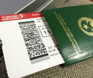 Nhập quốc tịch Việt Nam phải nộp lệ phí 250 USD/người